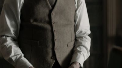 OUTLANDER_-_E1X08_BOTH_SIDES_NOW_0565.jpg