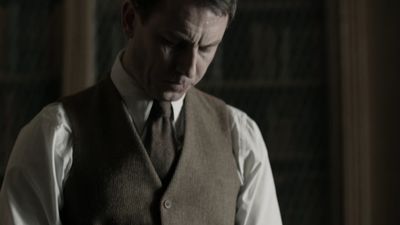 OUTLANDER_-_E1X08_BOTH_SIDES_NOW_0567.jpg