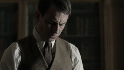 OUTLANDER_-_E1X08_BOTH_SIDES_NOW_0568.jpg