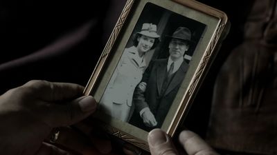 OUTLANDER_-_E1X08_BOTH_SIDES_NOW_0574.jpg