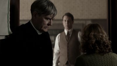 OUTLANDER_-_E1X08_BOTH_SIDES_NOW_0599.jpg