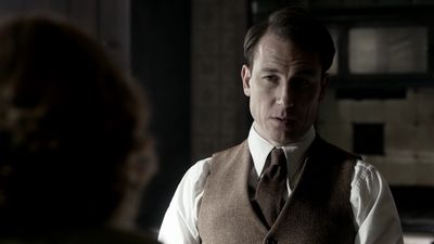 OUTLANDER_-_E1X08_BOTH_SIDES_NOW_0617.jpg