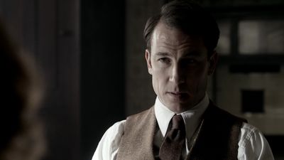 OUTLANDER_-_E1X08_BOTH_SIDES_NOW_0624.jpg
