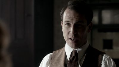 OUTLANDER_-_E1X08_BOTH_SIDES_NOW_0626.jpg