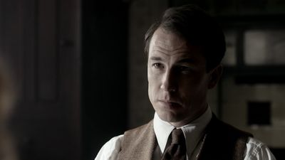 OUTLANDER_-_E1X08_BOTH_SIDES_NOW_0631.jpg