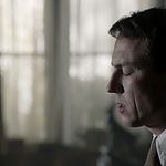 OUTLANDER_-_E1X08_BOTH_SIDES_NOW_0458.jpg