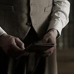 OUTLANDER_-_E1X08_BOTH_SIDES_NOW_0562.jpg