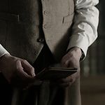 OUTLANDER_-_E1X08_BOTH_SIDES_NOW_0563.jpg