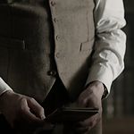 OUTLANDER_-_E1X08_BOTH_SIDES_NOW_0564.jpg
