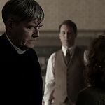OUTLANDER_-_E1X08_BOTH_SIDES_NOW_0598.jpg