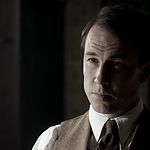 OUTLANDER_-_E1X08_BOTH_SIDES_NOW_0629.jpg