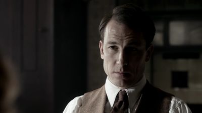 OUTLANDER_-_E1X08_BOTH_SIDES_NOW_0641.jpg