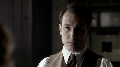 OUTLANDER_-_E1X08_BOTH_SIDES_NOW_0651.jpg