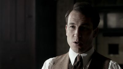 OUTLANDER_-_E1X08_BOTH_SIDES_NOW_0668.jpg