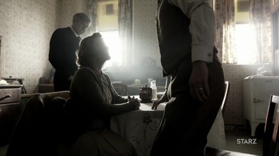 OUTLANDER_-_E1X08_BOTH_SIDES_NOW_0685.jpg