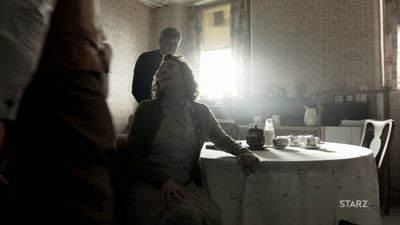 OUTLANDER_-_E1X08_BOTH_SIDES_NOW_0687.jpg
