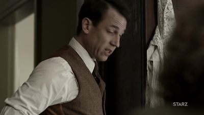OUTLANDER_-_E1X08_BOTH_SIDES_NOW_0695.jpg