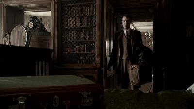 OUTLANDER_-_E1X08_BOTH_SIDES_NOW_0722.jpg