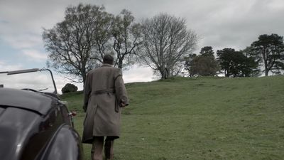 OUTLANDER_-_E1X08_BOTH_SIDES_NOW_0780.jpg