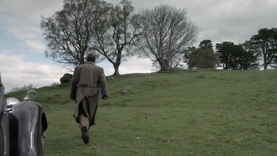 OUTLANDER_-_E1X08_BOTH_SIDES_NOW_0782.jpg