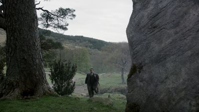 OUTLANDER_-_E1X08_BOTH_SIDES_NOW_0786.jpg