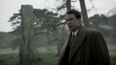 OUTLANDER_-_E1X08_BOTH_SIDES_NOW_0790.jpg