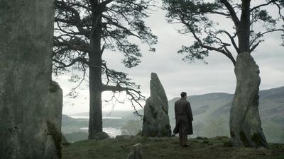 OUTLANDER_-_E1X08_BOTH_SIDES_NOW_0795.jpg