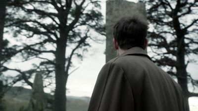 OUTLANDER_-_E1X08_BOTH_SIDES_NOW_0827.jpg