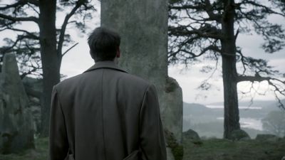 OUTLANDER_-_E1X08_BOTH_SIDES_NOW_0841.jpg