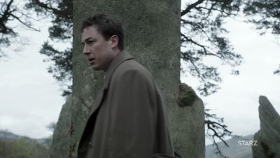 OUTLANDER_-_E1X08_BOTH_SIDES_NOW_0884.jpg