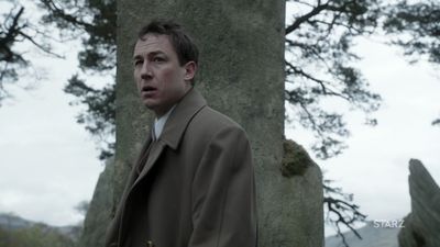 OUTLANDER_-_E1X08_BOTH_SIDES_NOW_0885.jpg