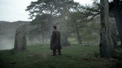 OUTLANDER_-_E1X08_BOTH_SIDES_NOW_0900.jpg