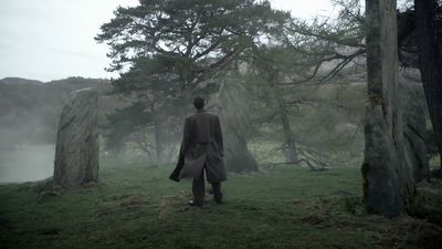 OUTLANDER_-_E1X08_BOTH_SIDES_NOW_0902.jpg