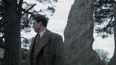 OUTLANDER_-_E1X08_BOTH_SIDES_NOW_0918.jpg