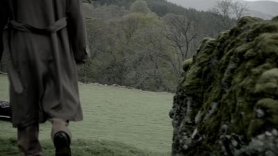 OUTLANDER_-_E1X08_BOTH_SIDES_NOW_0931.jpg