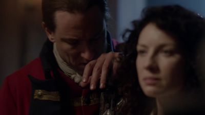OUTLANDER_-_E1X08_BOTH_SIDES_NOW_1004.jpg