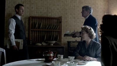 OUTLANDER_-_E1X08_BOTH_SIDES_NOW_1033.jpg