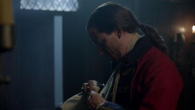 OUTLANDER_-_E1X08_BOTH_SIDES_NOW_1049.jpg