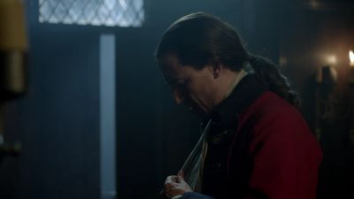 OUTLANDER_-_E1X08_BOTH_SIDES_NOW_1071.jpg