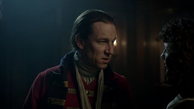 OUTLANDER_-_E1X08_BOTH_SIDES_NOW_1078.jpg