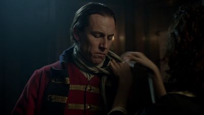 OUTLANDER_-_E1X08_BOTH_SIDES_NOW_1088.jpg