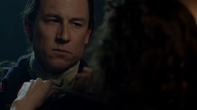 OUTLANDER_-_E1X08_BOTH_SIDES_NOW_1110.jpg