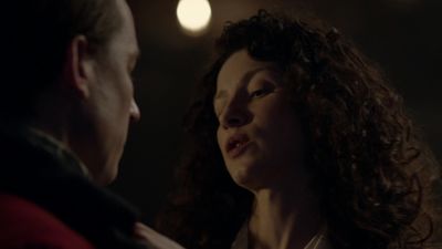 OUTLANDER_-_E1X08_BOTH_SIDES_NOW_1115.jpg