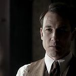 OUTLANDER_-_E1X08_BOTH_SIDES_NOW_0680.jpg