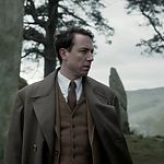 OUTLANDER_-_E1X08_BOTH_SIDES_NOW_0812.jpg