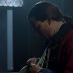 OUTLANDER_-_E1X08_BOTH_SIDES_NOW_1050.jpg