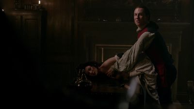 OUTLANDER_-_E1X09_THE_RECKONING_0109.jpg