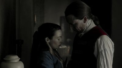 OUTLANDER_-_E1X12_LALLYBROCH_0066.jpg