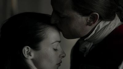 OUTLANDER_-_E1X12_LALLYBROCH_0087.jpg