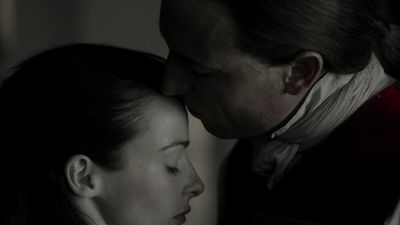 OUTLANDER_-_E1X12_LALLYBROCH_0092.jpg